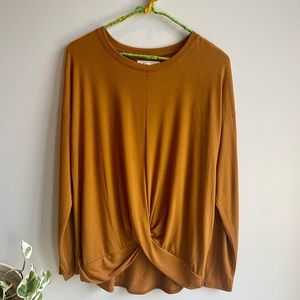 Lou and Grey for the LOFT long sleeve front twist top